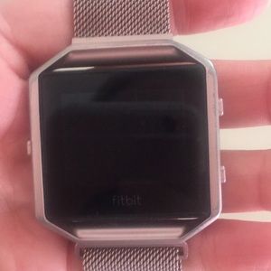 Fitbit Blaze 2 with mesh rose gold colored band